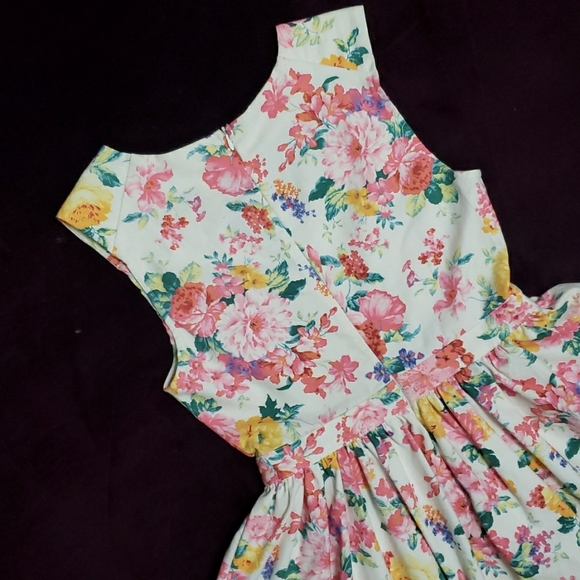 Bee Stitched Floral V Neck Flared Summer Mini Cocktail Tank Dress - Picture 4 of 9